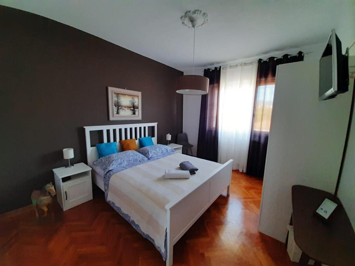 Bed and Breakfast Fusnar Aquilinia Esterno foto